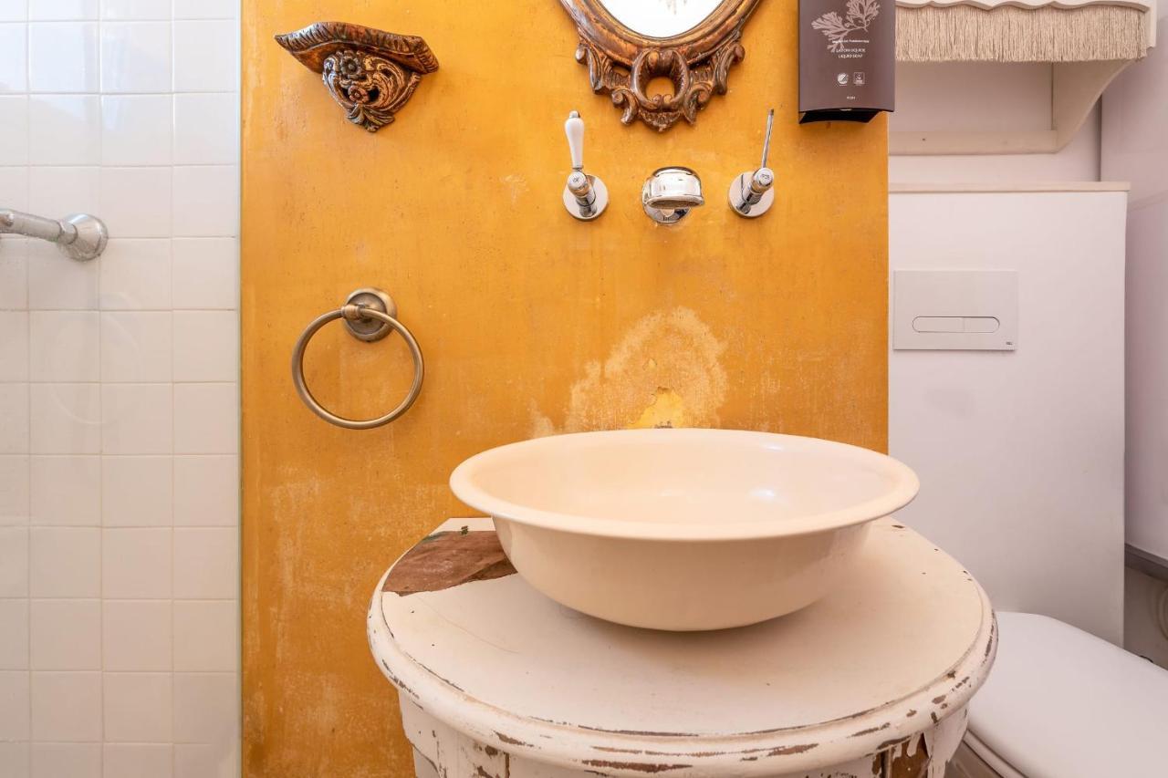 Guestready - Exquisite Bica Poetas Lejlighed Lisboa Eksteriør billede